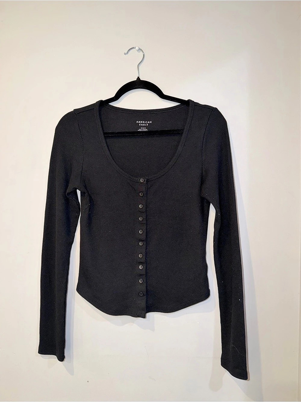 American Eagle long sleeve button up shirt